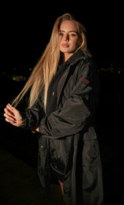 Płaszcz sportowy - Kolor czarny